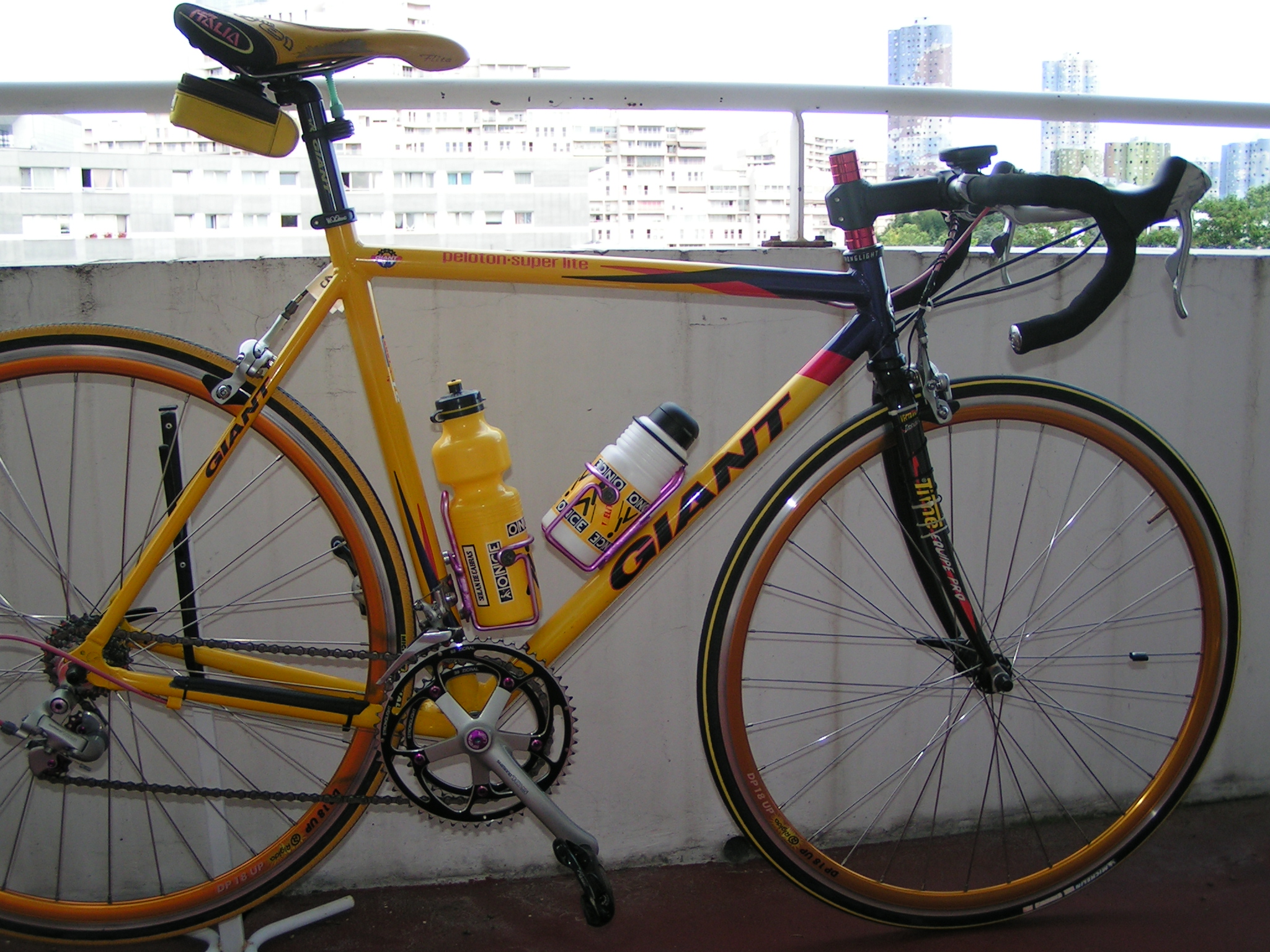 MINOLTA DIGITAL CAMERA