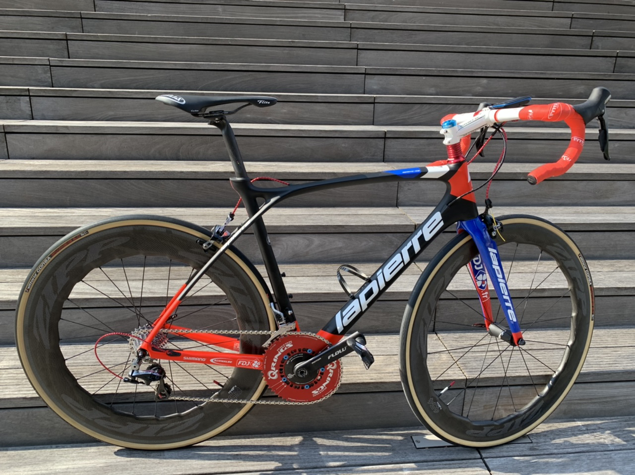 6B3E2C8C-1113-4D6B-955C-334599D762FB